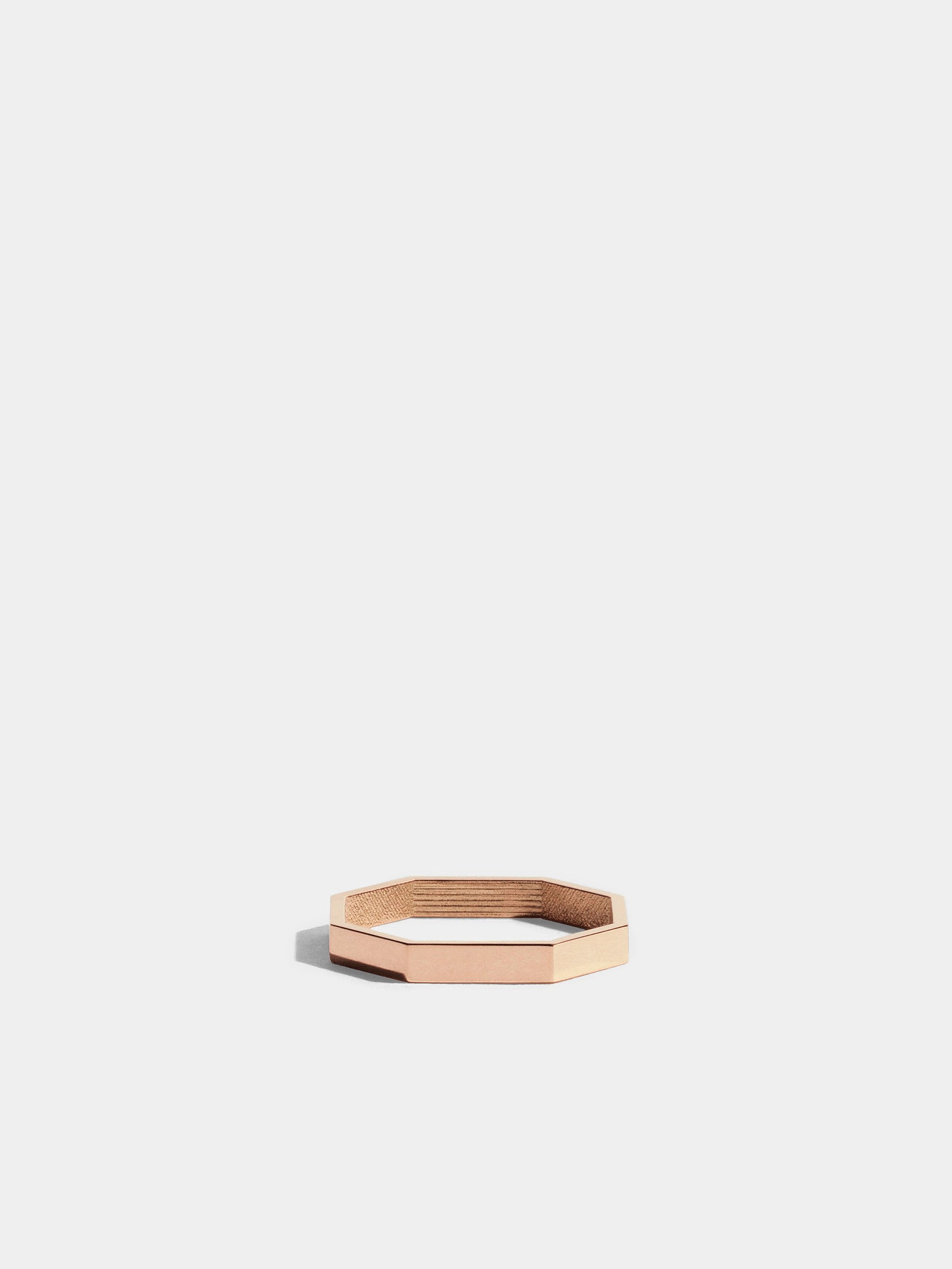 Fairer Goldring: Octagon Ring 'simple' in Roségold, liegend